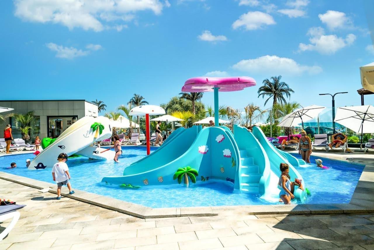Năvodari Mur Apartament Alezzi Beach Resort מראה חיצוני תמונה